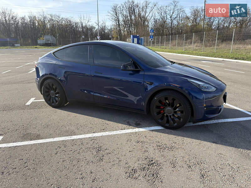 Tesla Model Y 2022