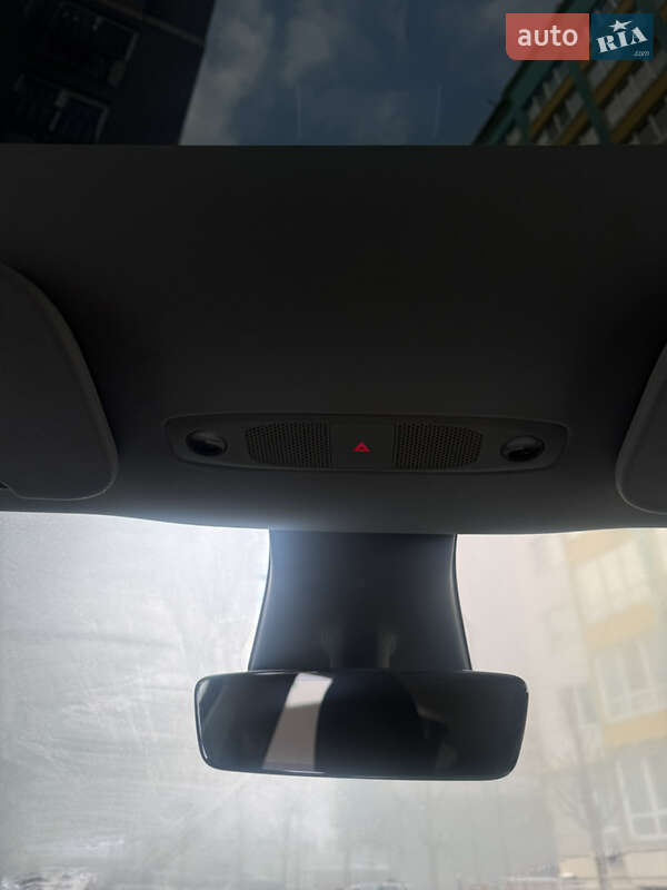 Позашляховик / Кросовер Tesla Model Y 2023 в Києві