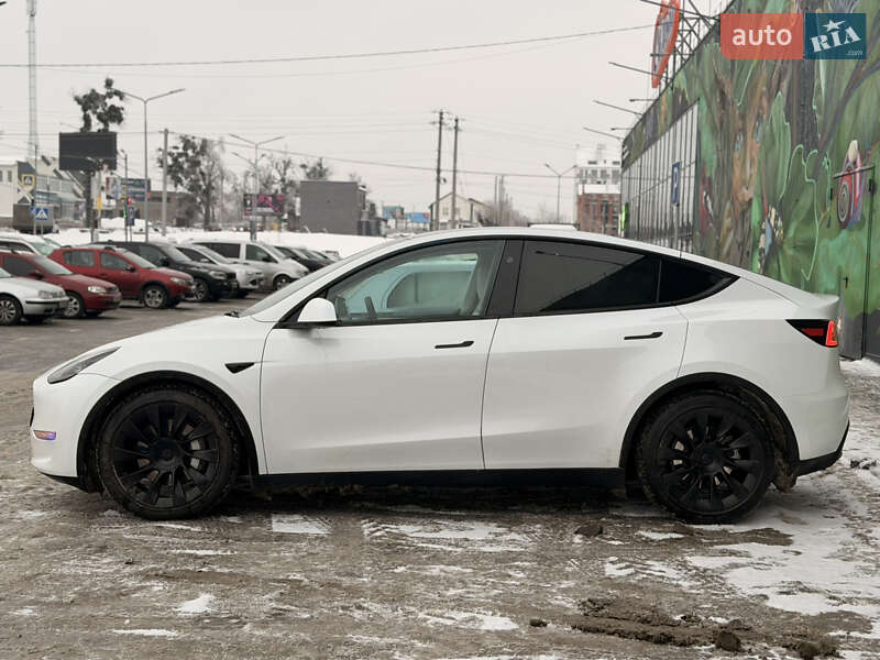 Внедорожник / Кроссовер Tesla Model Y 2023 в Киеве