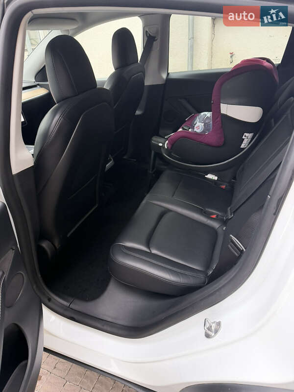 Внедорожник / Кроссовер Tesla Model Y 2022 в Виноградове фото 13 Внедорожник / Кроссовер Tesla Model Y 2022 в Виноградове