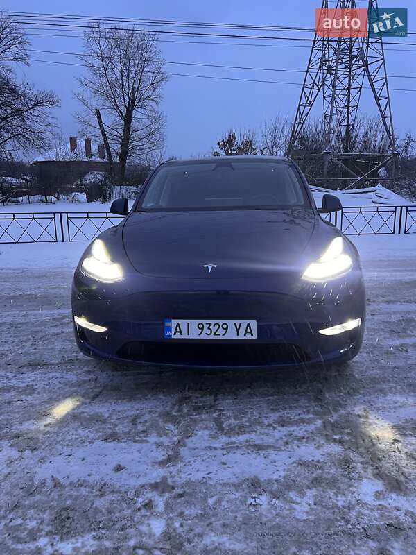 Внедорожник / Кроссовер Tesla Model Y 2024 в Киеве