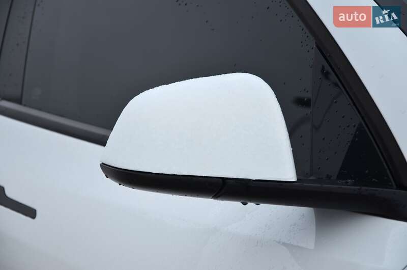 Позашляховик / Кросовер Tesla Model Y 2022 в Києві фото 6 Позашляховик / Кросовер Tesla Model Y 2022 в Києві
