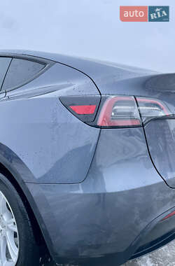 Внедорожник / Кроссовер Tesla Model Y 2023 в Киеве