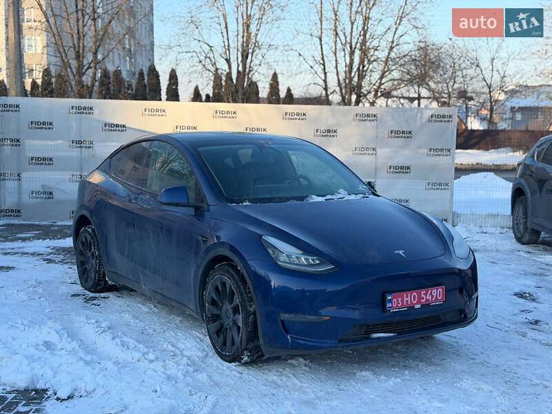 Tesla Model Y 2022
