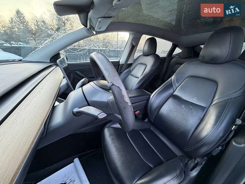 Внедорожник / Кроссовер Tesla Model Y 2020 в Луцке