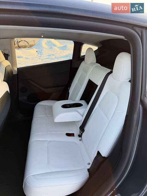 Позашляховик / Кросовер Tesla Model Y 2022 в Ірпені фото 17 Позашляховик / Кросовер Tesla Model Y 2022 в Ірпені