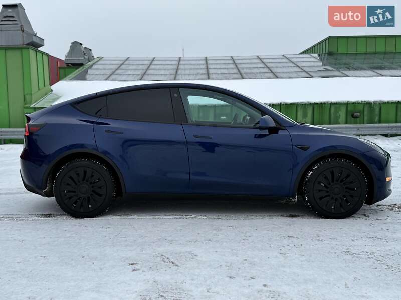 Позашляховик / Кросовер Tesla Model Y 2023 в Києві