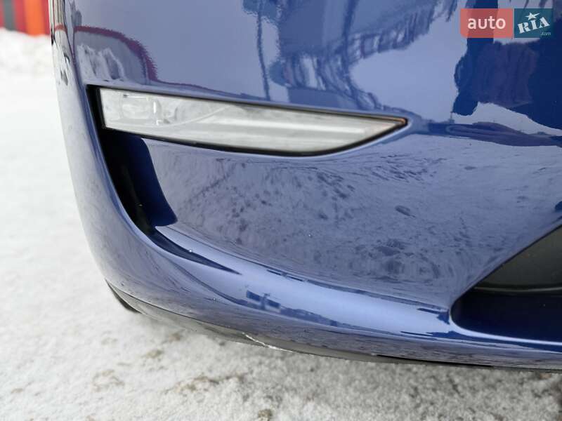 Позашляховик / Кросовер Tesla Model Y 2023 в Києві