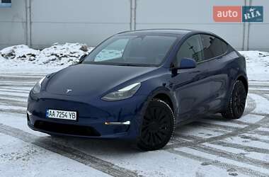 Внедорожник / Кроссовер Tesla Model Y 2023 в Киеве
