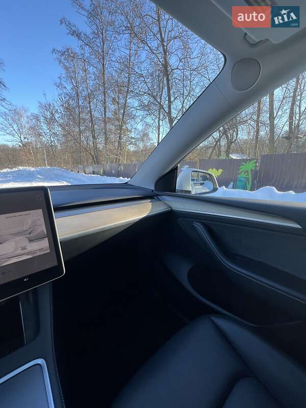 Внедорожник / Кроссовер Tesla Model Y 2023 в Ровно фото 4 Внедорожник / Кроссовер Tesla Model Y 2023 в Ровно