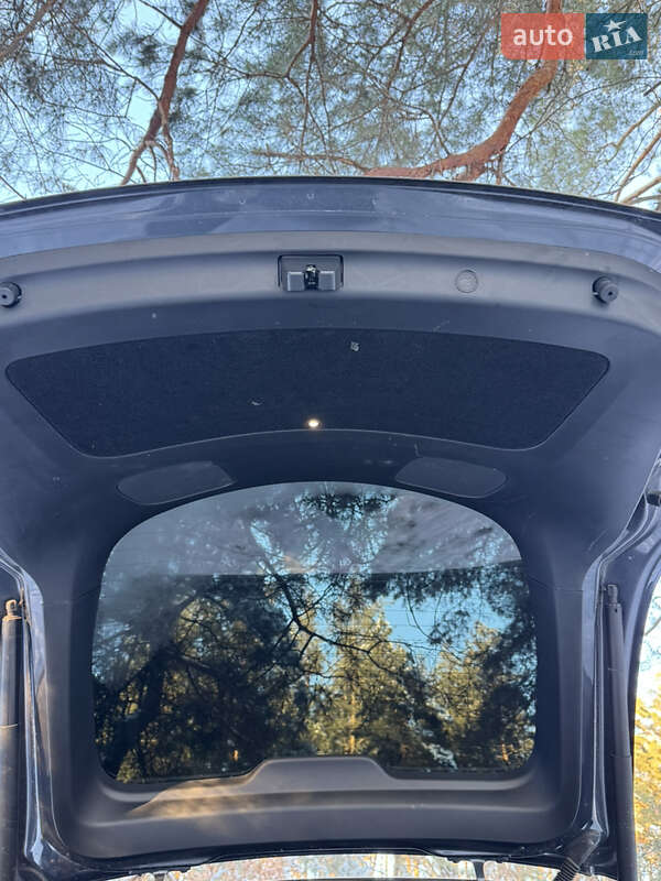 Внедорожник / Кроссовер Tesla Model Y 2023 в Василькове