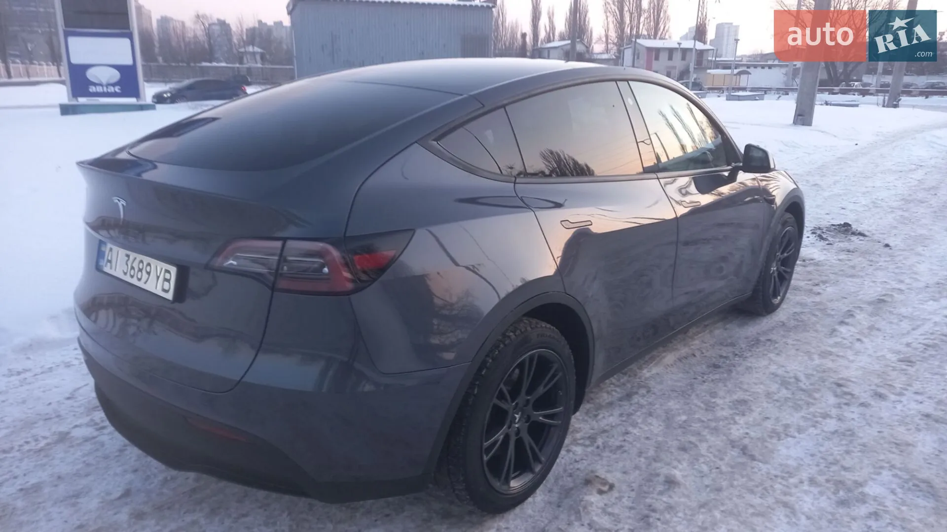 2023 Tesla Model Y - мініатюра 3