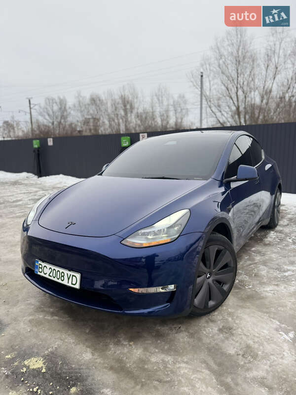 Внедорожник / Кроссовер Tesla Model Y 2024 в Дрогобыче