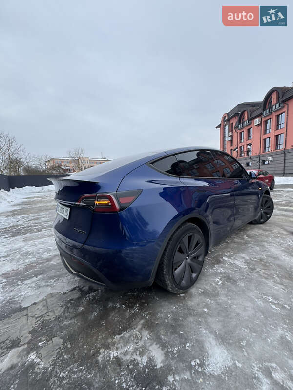 Внедорожник / Кроссовер Tesla Model Y 2024 в Дрогобыче