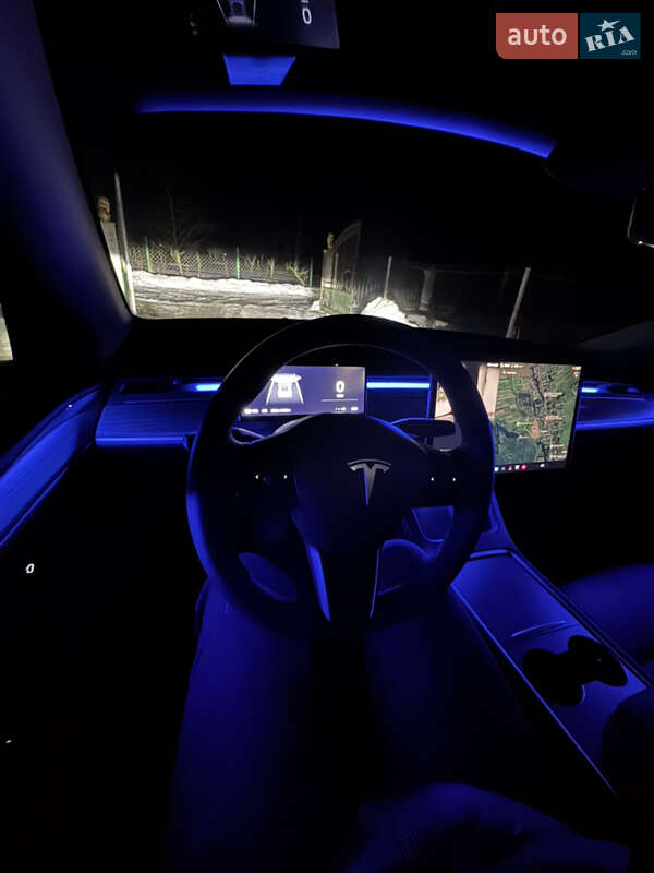 Внедорожник / Кроссовер Tesla Model Y 2024 в Дрогобыче