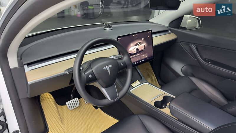 Позашляховик / Кросовер Tesla Model Y 2022 в Дніпрі