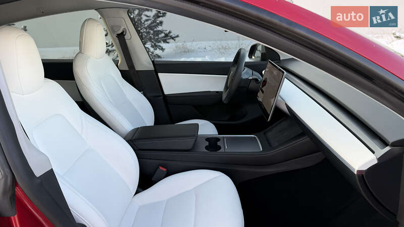 Позашляховик / Кросовер Tesla Model Y 2021 в Луцьку фото 40 Позашляховик / Кросовер Tesla Model Y 2021 в Луцьку