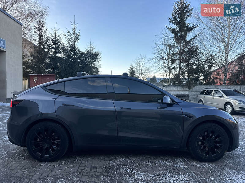 Позашляховик / Кросовер Tesla Model Y 2021 в Ковелі