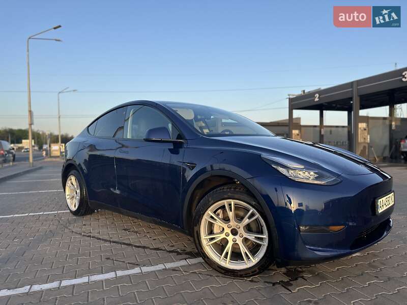 Tesla Model Y 2022
