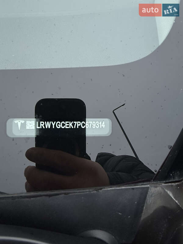 Позашляховик / Кросовер Tesla Model Y 2023 в Хусті фото 16 Позашляховик / Кросовер Tesla Model Y 2023 в Хусті