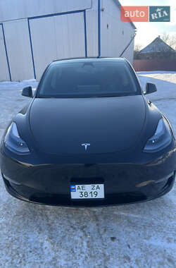 Внедорожник / Кроссовер Tesla Model Y 2024 в Дергачах