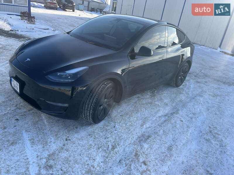 Позашляховик / Кросовер Tesla Model Y 2024 в Дергачах фото 3 Позашляховик / Кросовер Tesla Model Y 2024 в Дергачах
