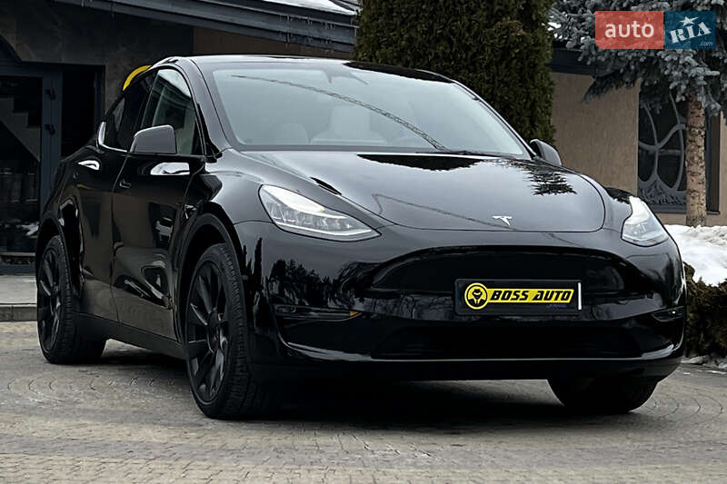 Позашляховик / Кросовер Tesla Model Y 2023 в Львові