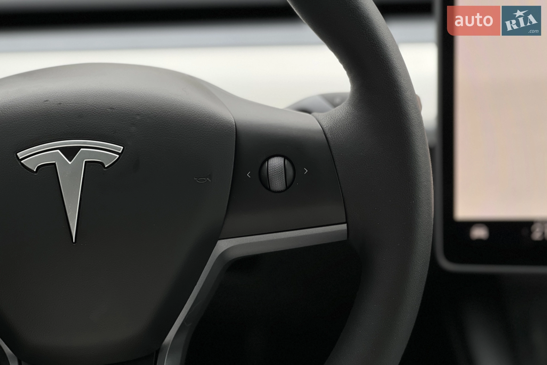 2023 Tesla Model Y - мініатюра 14