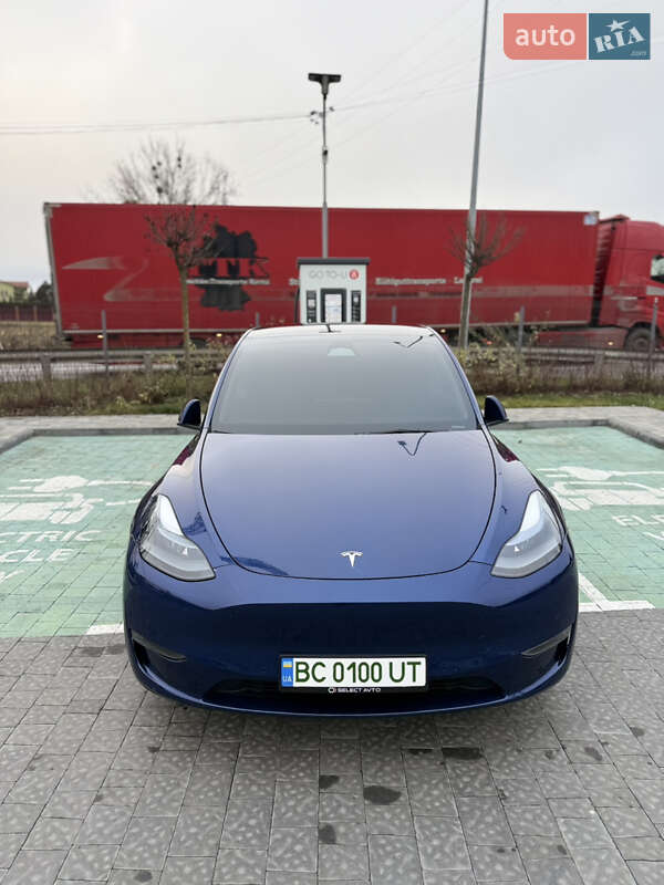 Позашляховик / Кросовер Tesla Model Y 2022 в Львові