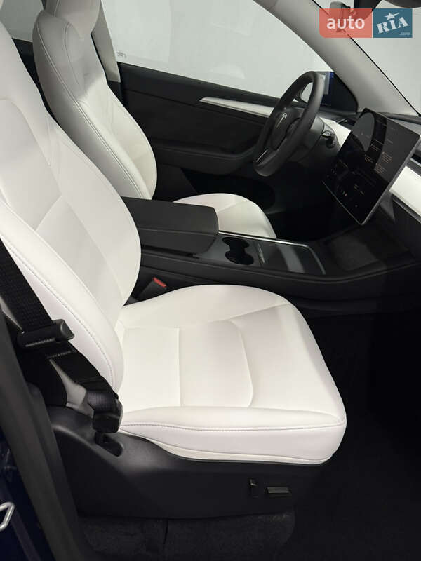 Позашляховик / Кросовер Tesla Model Y 2024 в Львові