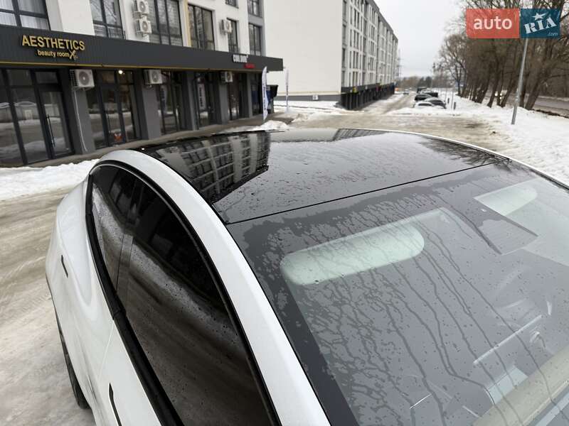 Внедорожник / Кроссовер Tesla Model Y 2020 в Львове