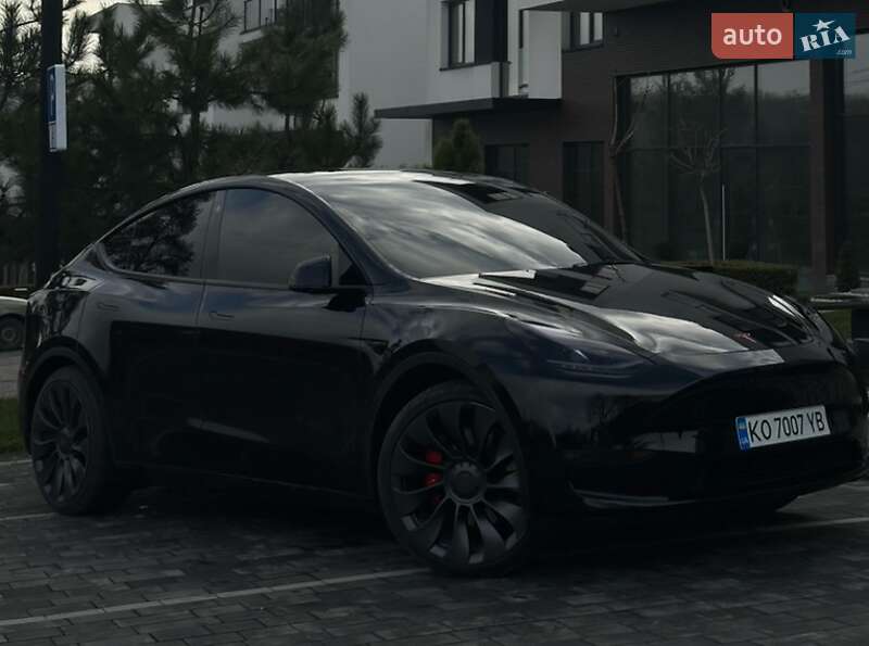 Tesla Model Y 2021