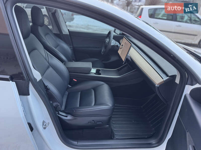 Позашляховик / Кросовер Tesla Model Y 2020 в Луцьку фото 33 Позашляховик / Кросовер Tesla Model Y 2020 в Луцьку