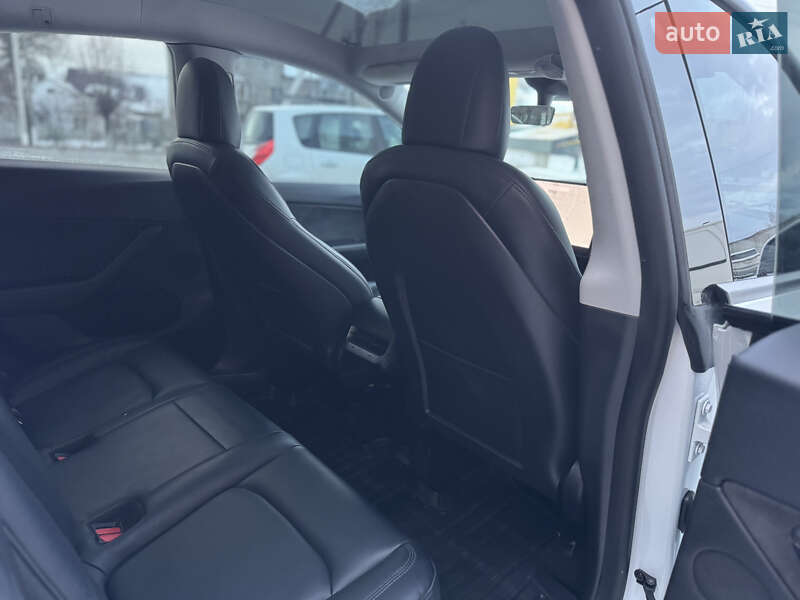 Позашляховик / Кросовер Tesla Model Y 2020 в Луцьку фото 36 Позашляховик / Кросовер Tesla Model Y 2020 в Луцьку