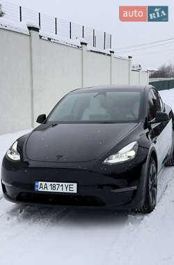 Позашляховик / Кросовер Tesla Model Y 2024 в Києві