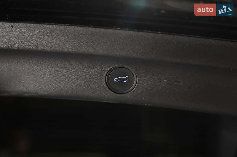 Позашляховик / Кросовер Tesla Model Y 2022 в Луцьку