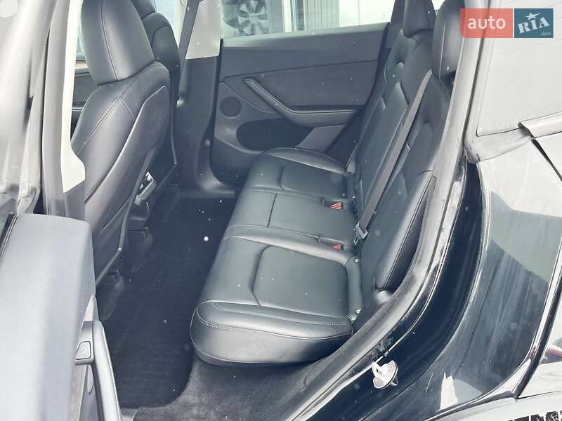 Позашляховик / Кросовер Tesla Model Y 2023 в Луцьку