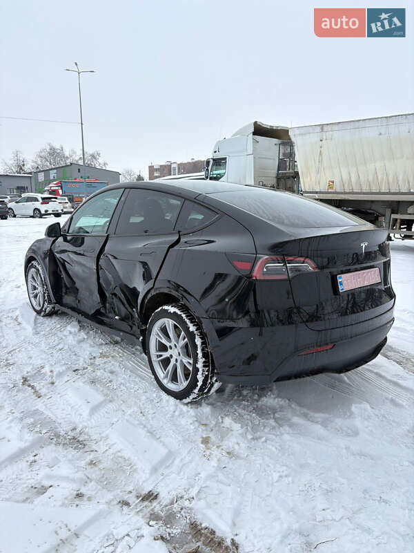 Позашляховик / Кросовер Tesla Model Y 2022 в Рівному фото 7 Позашляховик / Кросовер Tesla Model Y 2022 в Рівному