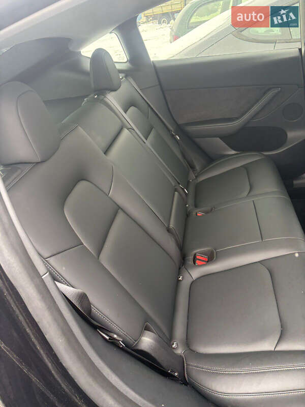 Позашляховик / Кросовер Tesla Model Y 2022 в Рівному фото 19 Позашляховик / Кросовер Tesla Model Y 2022 в Рівному