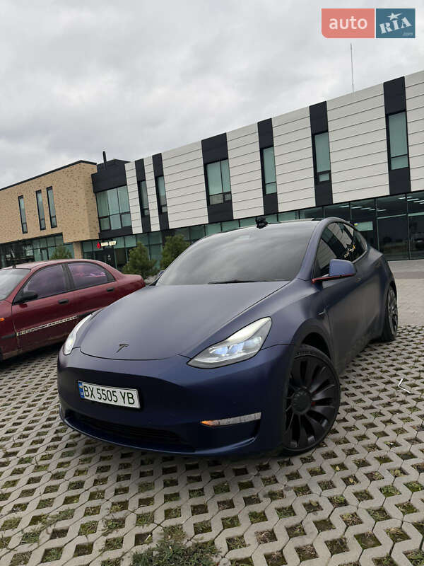Позашляховик / Кросовер Tesla Model Y 2021 в Хмельницькому