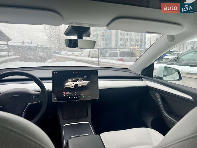 Внедорожник / Кроссовер Tesla Model Y 2023 в Киеве