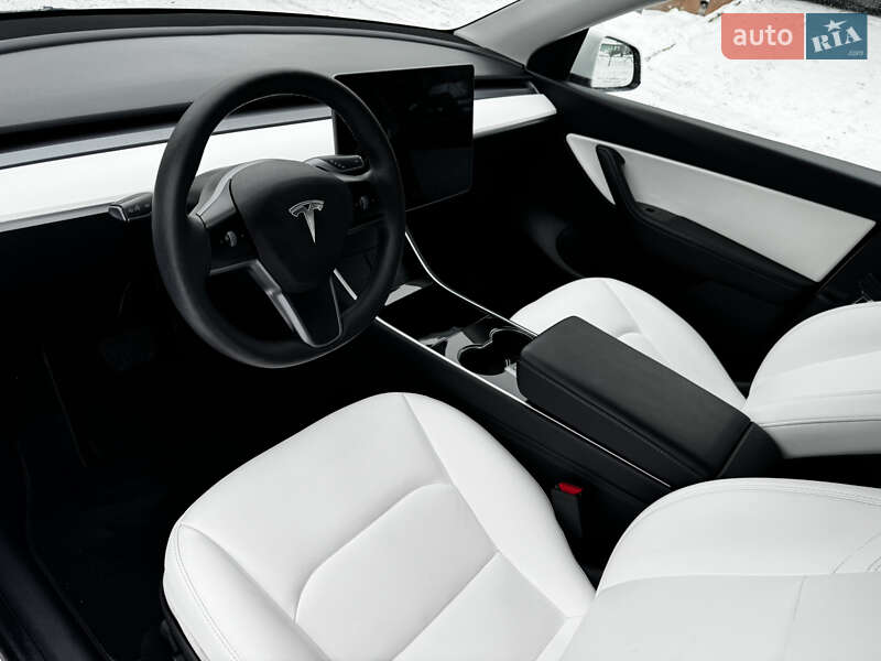 Внедорожник / Кроссовер Tesla Model Y 2021 в Чернигове