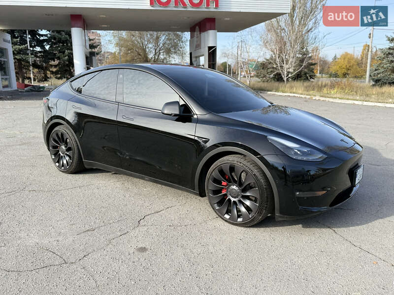 Позашляховик / Кросовер Tesla Model Y 2022 в Дніпрі