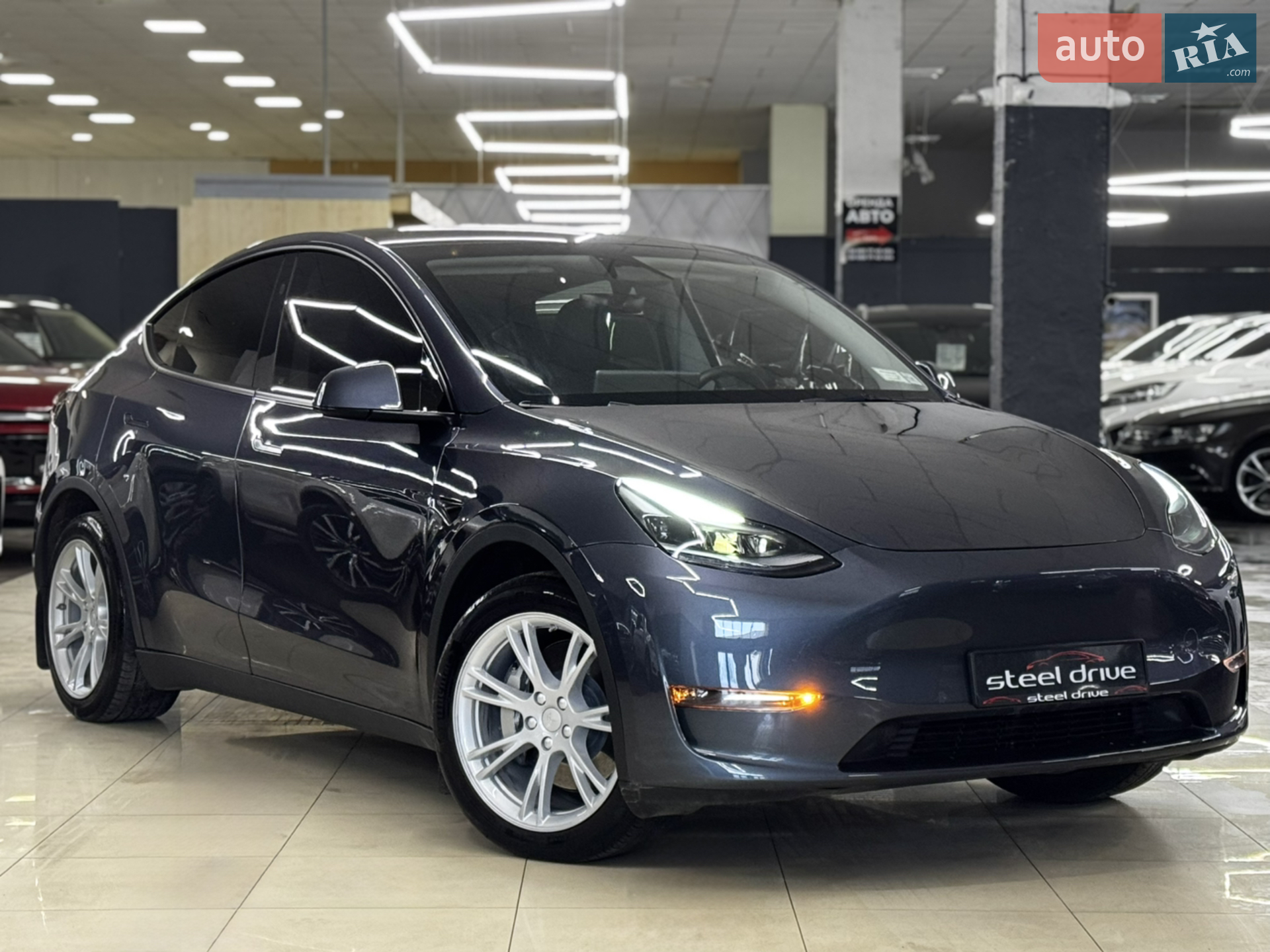 2023 Tesla Model Y - мініатюра 3