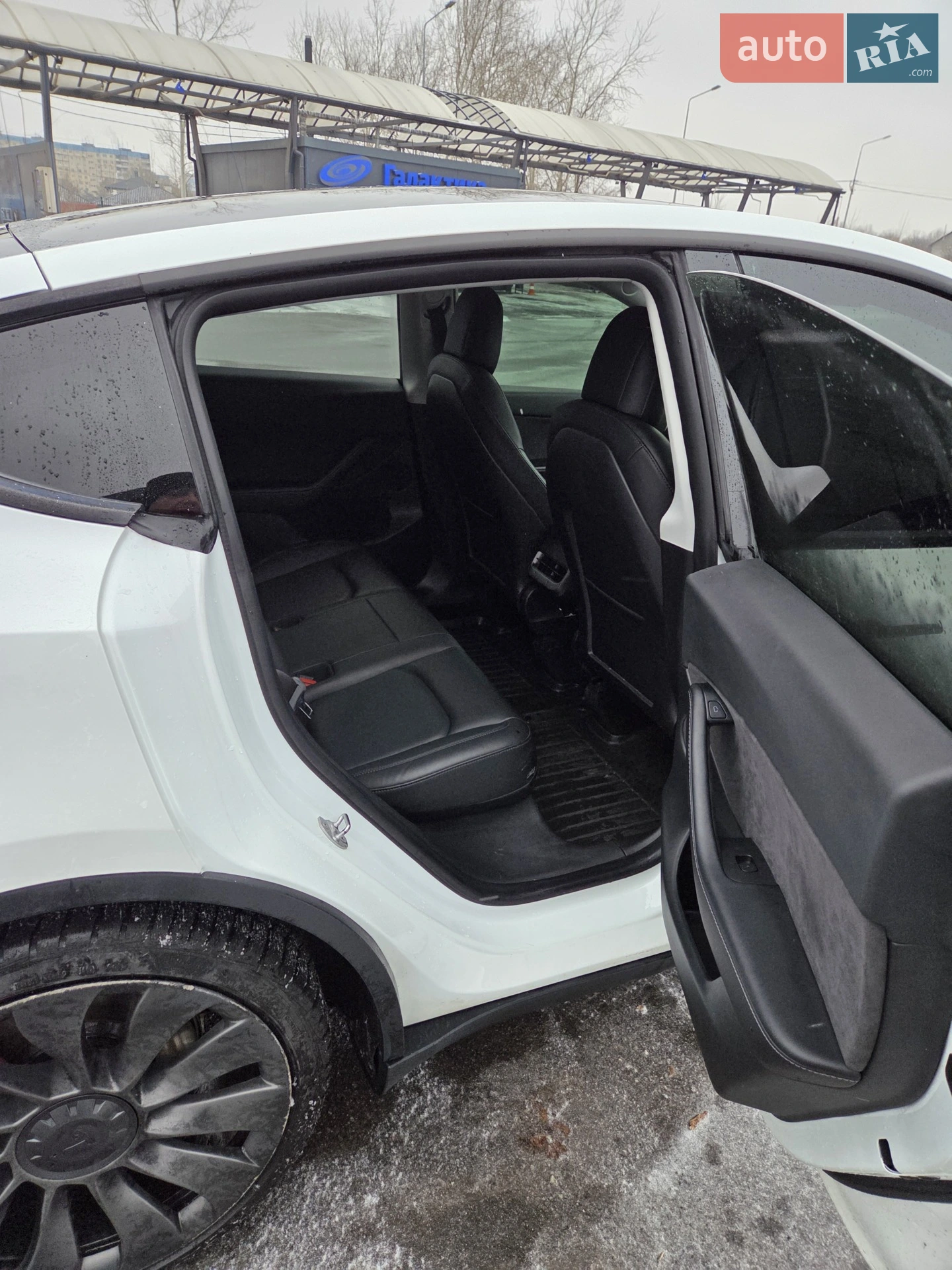 2021 Tesla Model Y - мініатюра 10