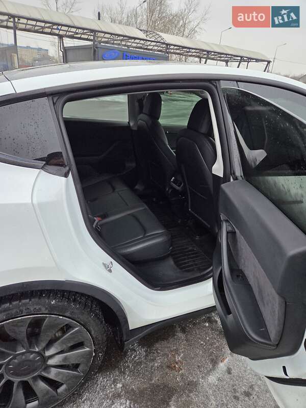 Внедорожник / Кроссовер Tesla Model Y 2021 в Днепре фото 10 Внедорожник / Кроссовер Tesla Model Y 2021 в Днепре