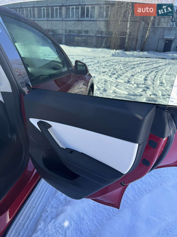 Позашляховик / Кросовер Tesla Model Y 2021 в Білій Церкві