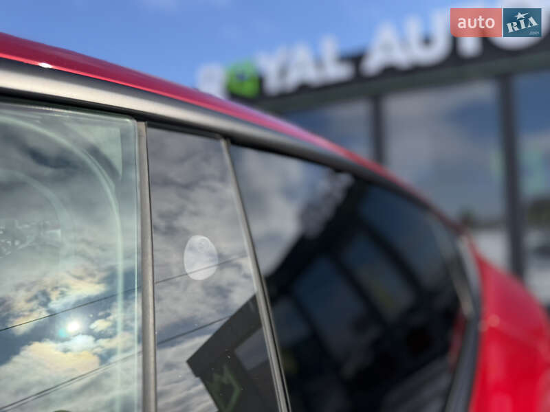 Позашляховик / Кросовер Tesla Model Y 2024 в Львові