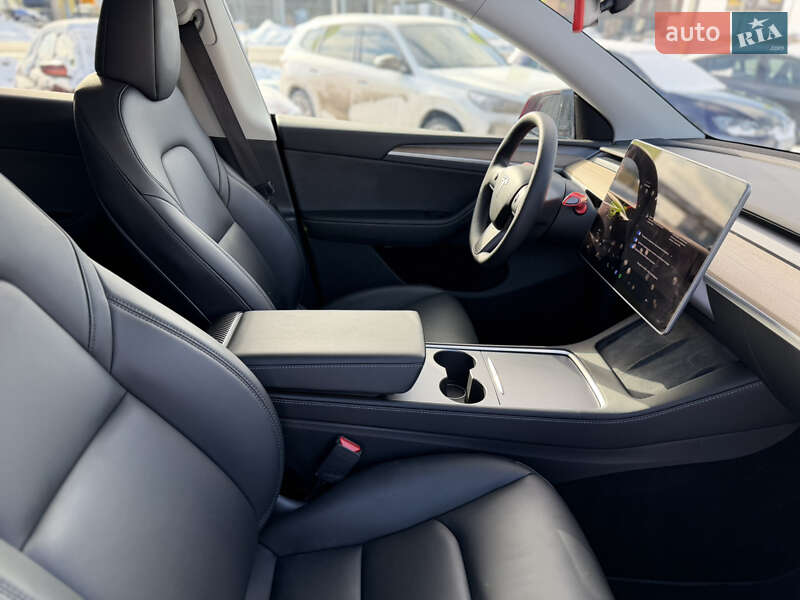 Позашляховик / Кросовер Tesla Model Y 2024 в Львові