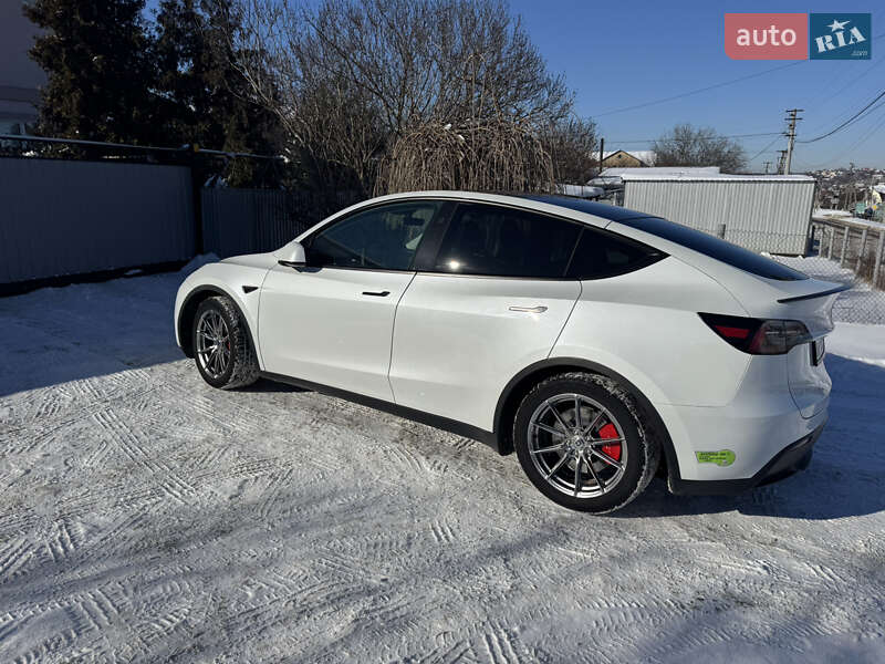 Внедорожник / Кроссовер Tesla Model Y 2023 в Киеве фото 4 Внедорожник / Кроссовер Tesla Model Y 2023 в Киеве